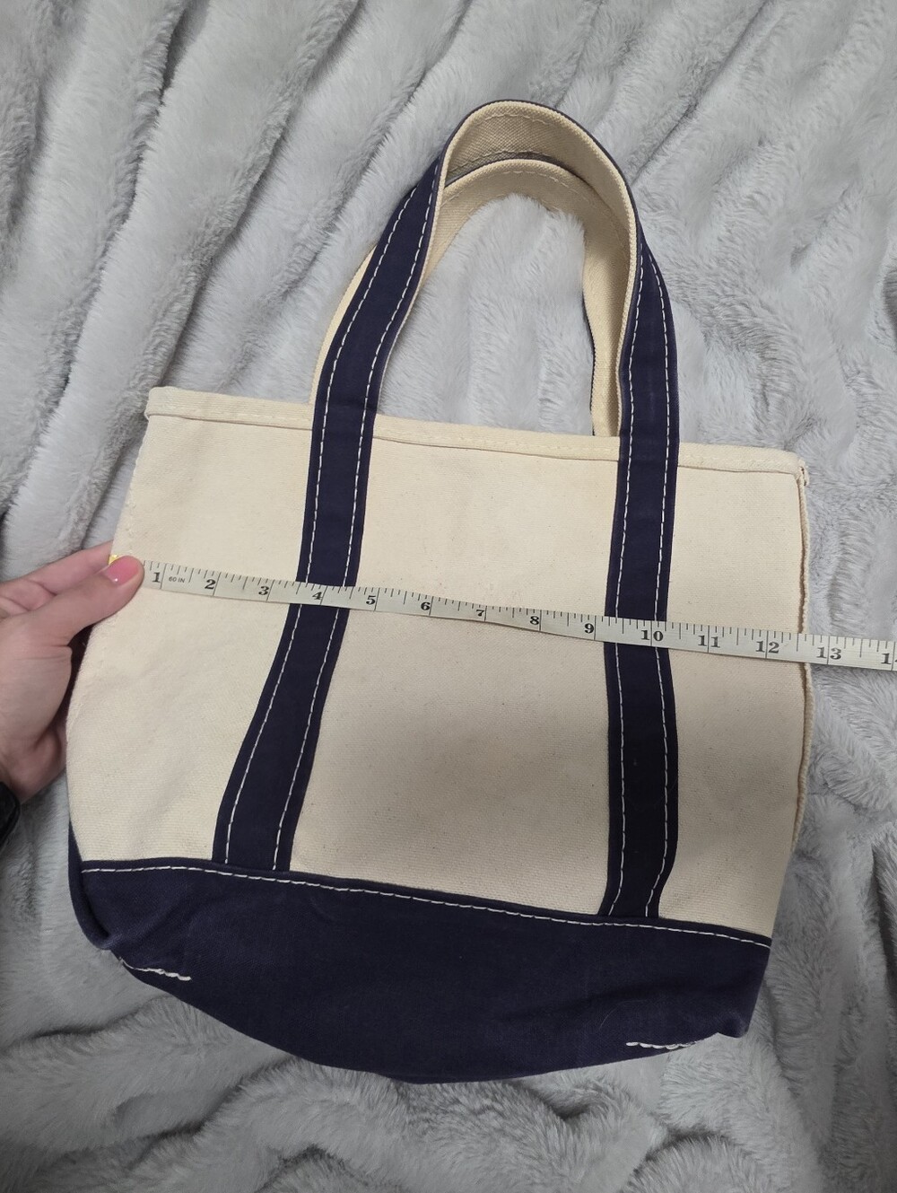 L.L. Bean Boat And Tote Classic Navy - Picture 10 of 10